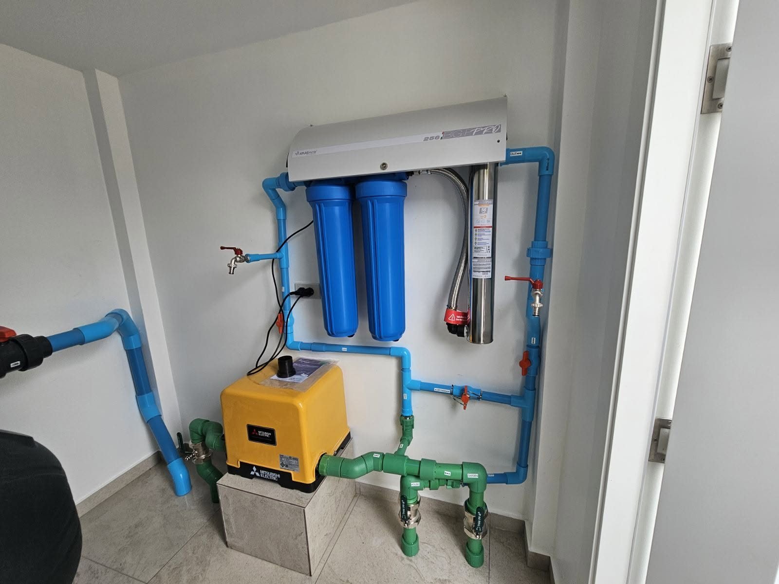 Big F Pro whole-house filtration and UV system installed in a Phuket property pump room